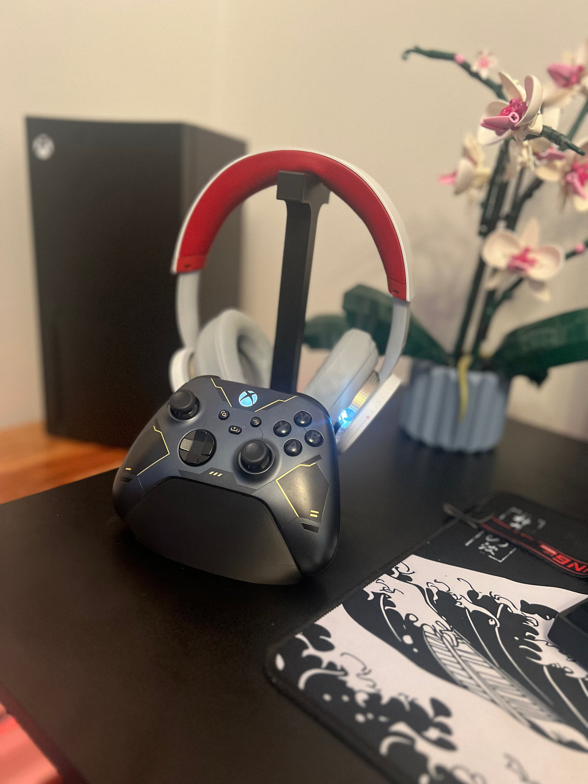 Controller and Headset Stand